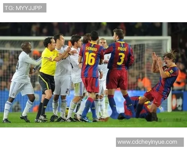 2004年皇马与巴萨经典对决回顾球场上的荣耀与激情交锋